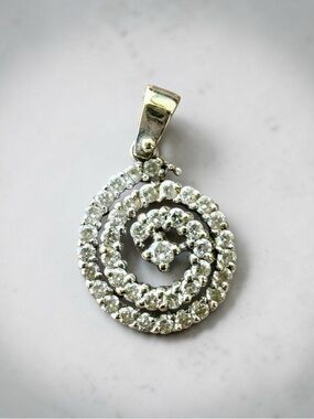 750/ High-Purity 18K White Gold Natural Diamond Swi